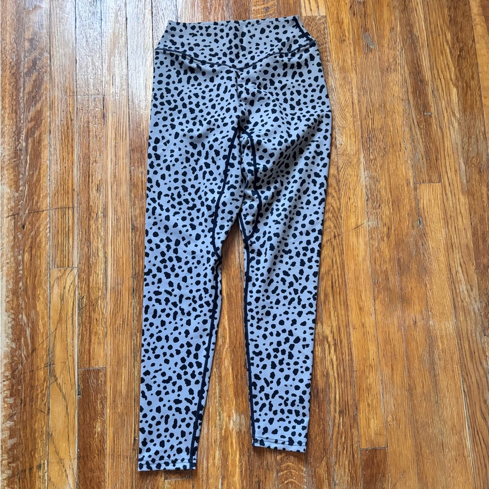Balance Athletica Snow Leopard leggings